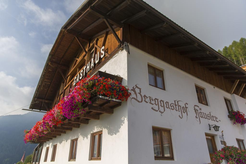 Berggasthof Haeusler San Lorenzo di Sebato Esterno foto