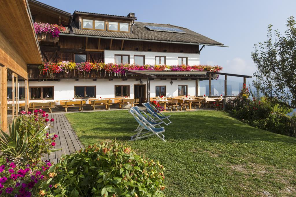 Berggasthof Haeusler San Lorenzo di Sebato Esterno foto