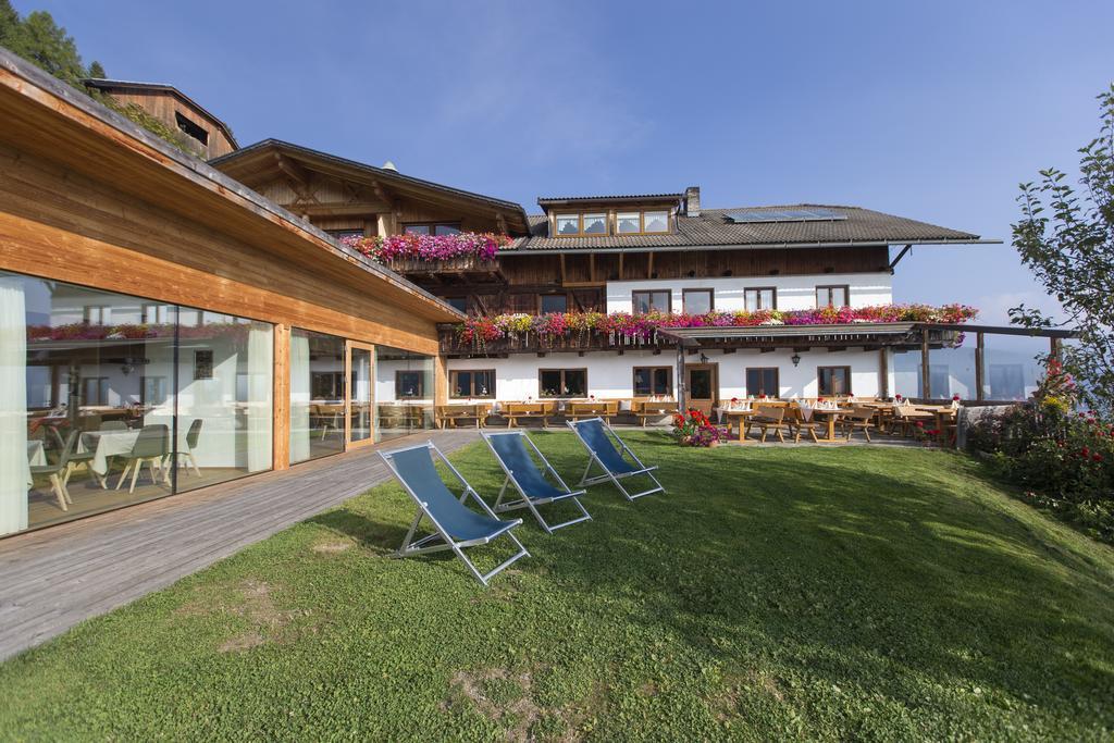 Berggasthof Haeusler San Lorenzo di Sebato Esterno foto