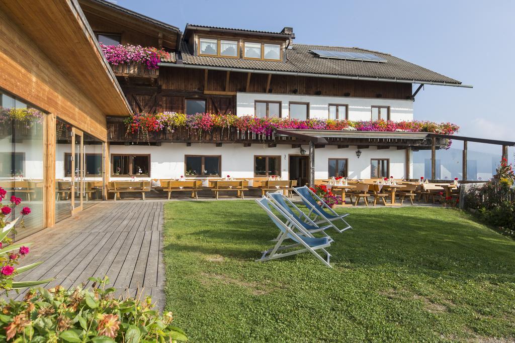 Berggasthof Haeusler San Lorenzo di Sebato Esterno foto