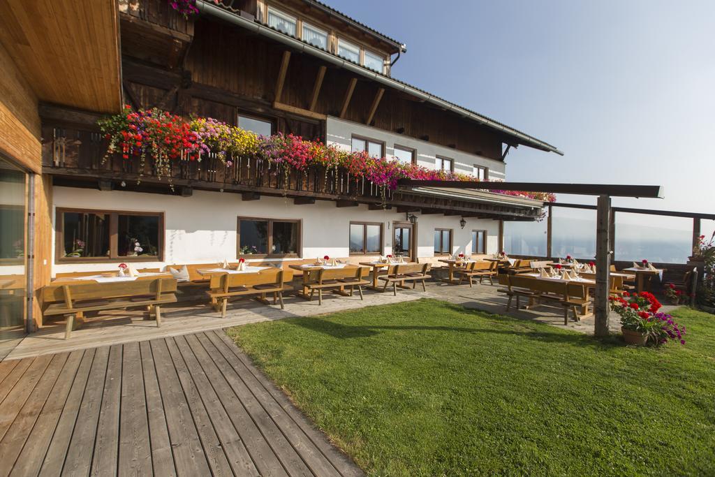 Berggasthof Haeusler San Lorenzo di Sebato Esterno foto