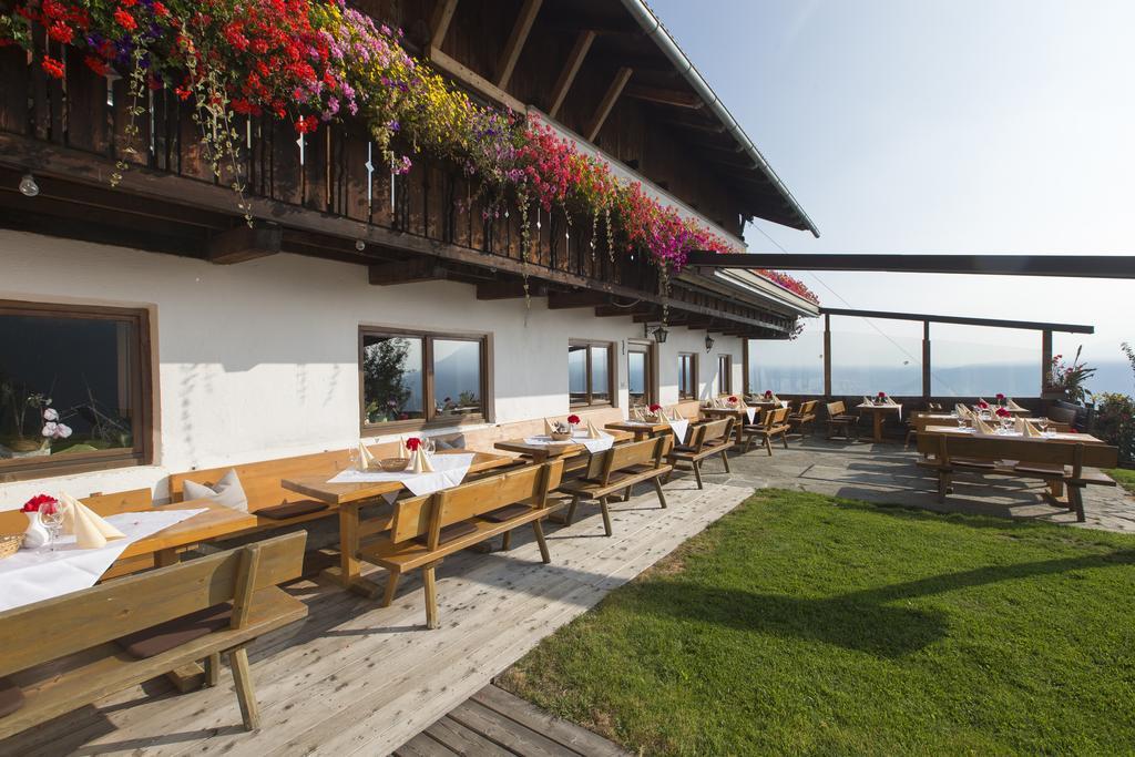 Berggasthof Haeusler San Lorenzo di Sebato Esterno foto